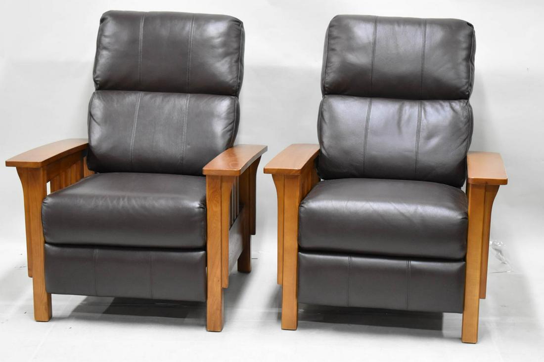 Pair of Morris Style Armchairs (1 of 8)