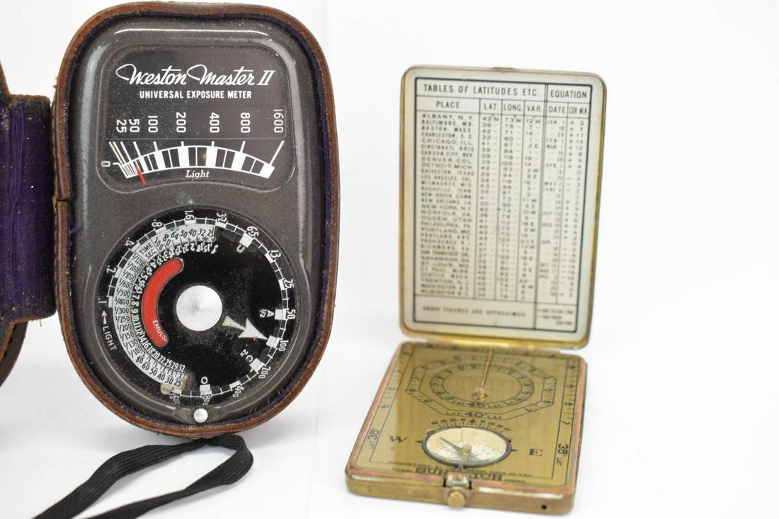 Sunwatch Pocket Sundial by the Ansonia Watch Co (1 of 6)