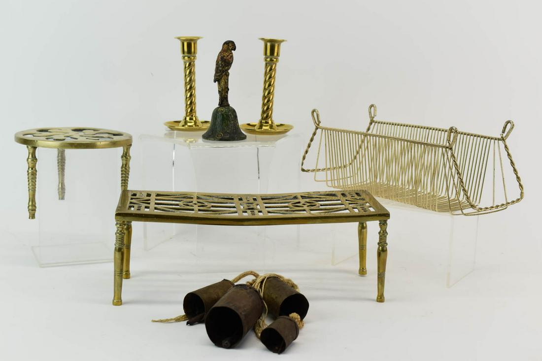 Hubley Polychrome Decorated Parrot Brass Bell (1 of 5)