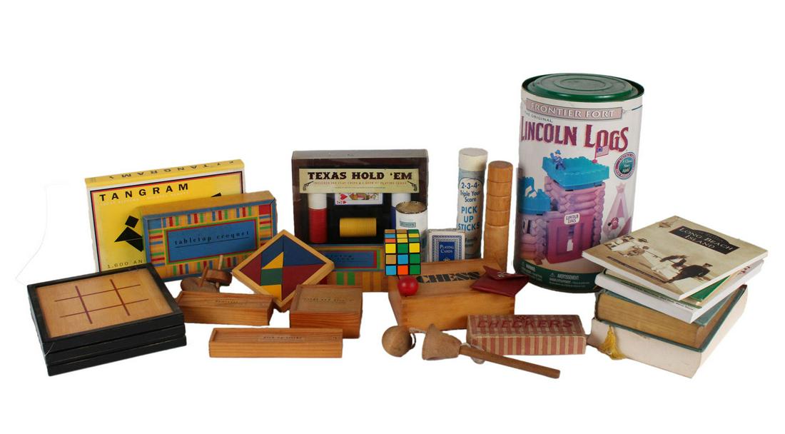 Group of Tabletop Toys and Games (1 of 16)