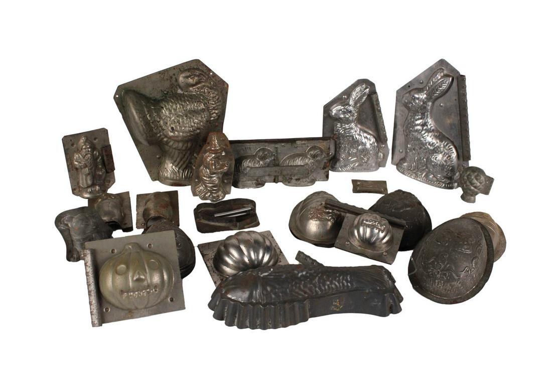 Group of Cast Iron Chocolate and Dessert Molds (1 of 14)