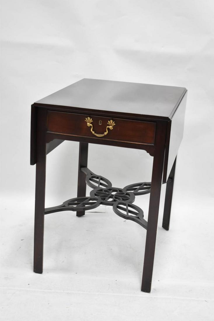 Chippendale Style Mahogany Drop Leaf Table (1 of 10)
