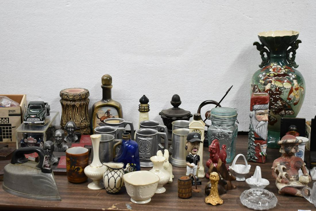 Surprise Lot of Assorted Table Articles (1 of 12)