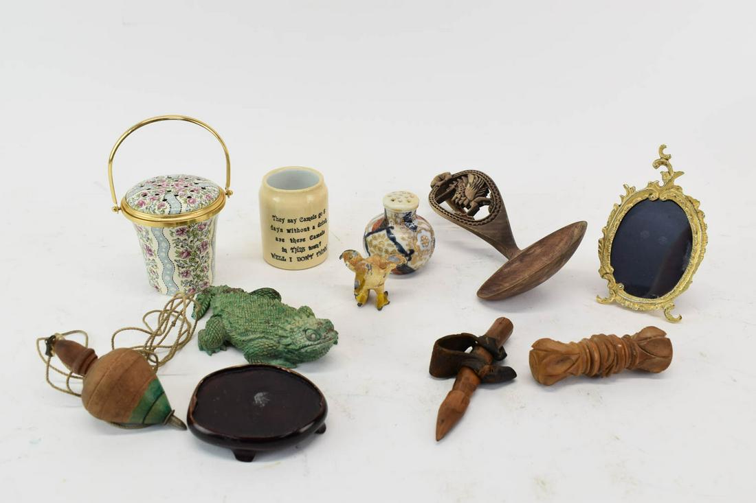 Group of Assorted Desktop and Table Articles (1 of 13)