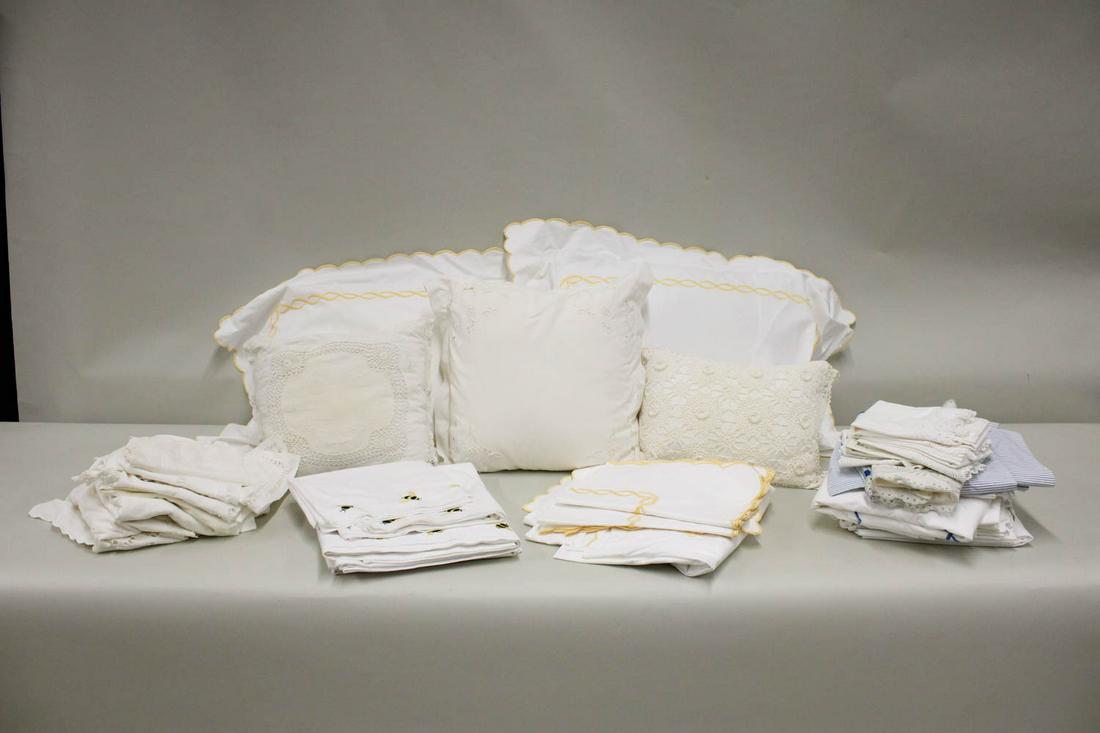 Group of Assorted Bedding (1 of 8)