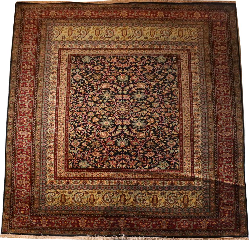 Agra Style Carpet (1 of 10)