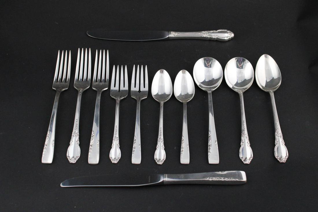 Group of Silver Plated Flatware and Serving Items (1 of 20)