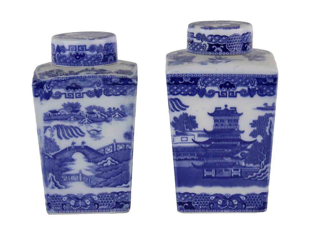 Two Rington's Blue Willow Style Tea Canisters (1 of 8)