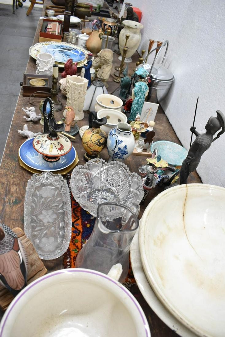 Surprise Lot of Assorted Table Articles (1 of 7)