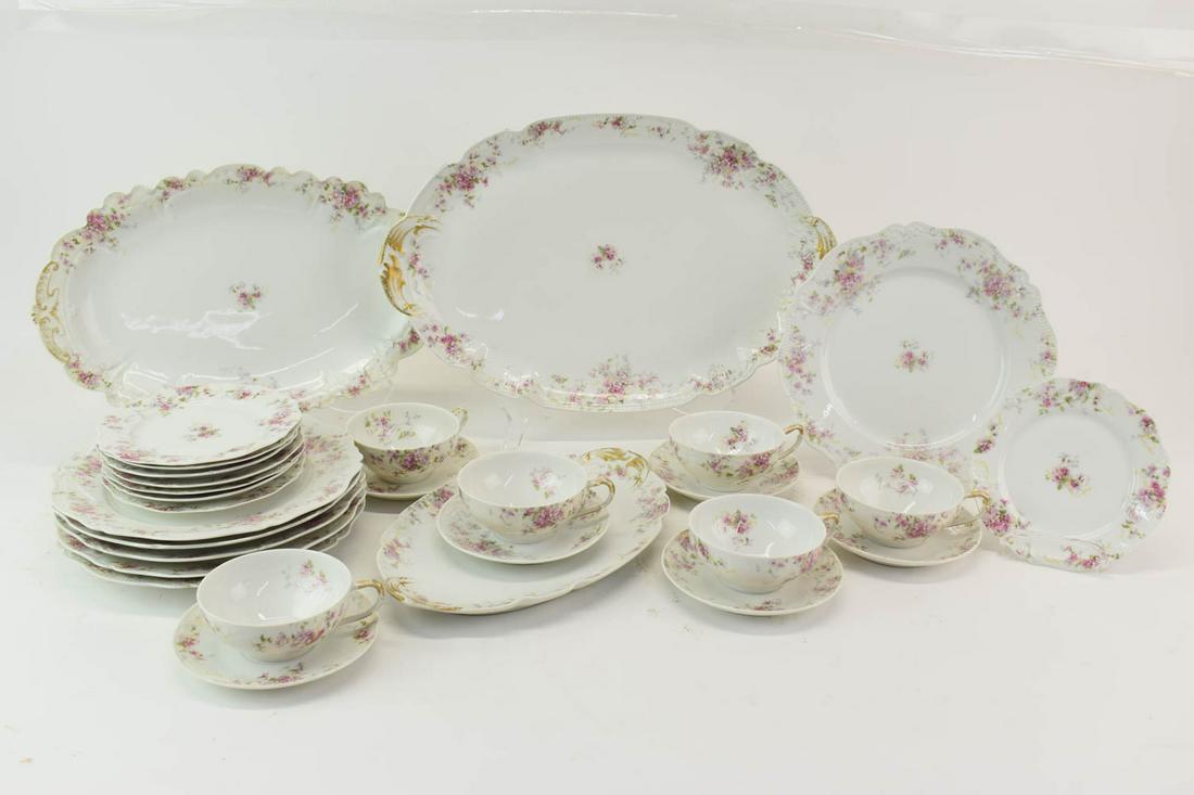 Ch. Field Haviland Limoges Dinnerware Set (1 of 6)