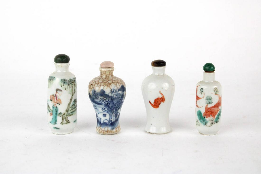 Four Chinese Porcelain Snuff Bottles (1 of 17)