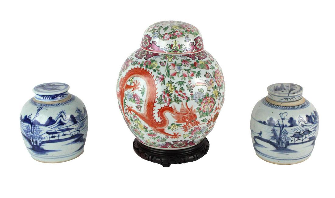 Two Chinese Export Blue and White Ginger Jars (1 of 15)