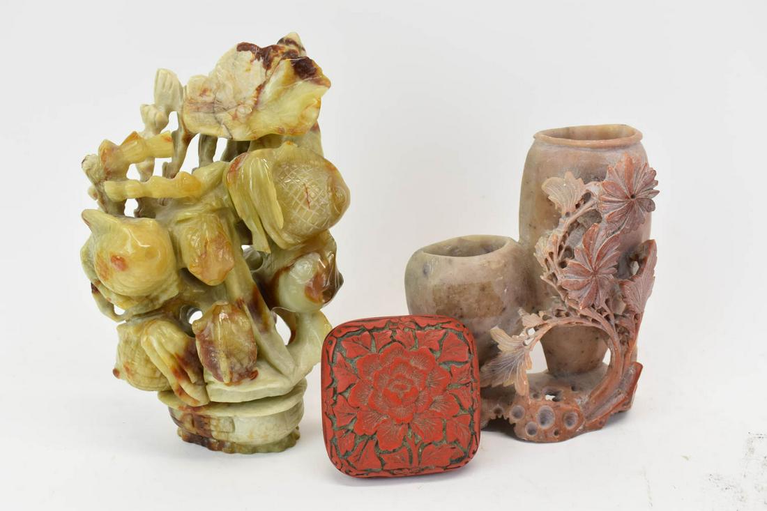 Cinnabar Floral-Decorated Covered Box (1 of 15)