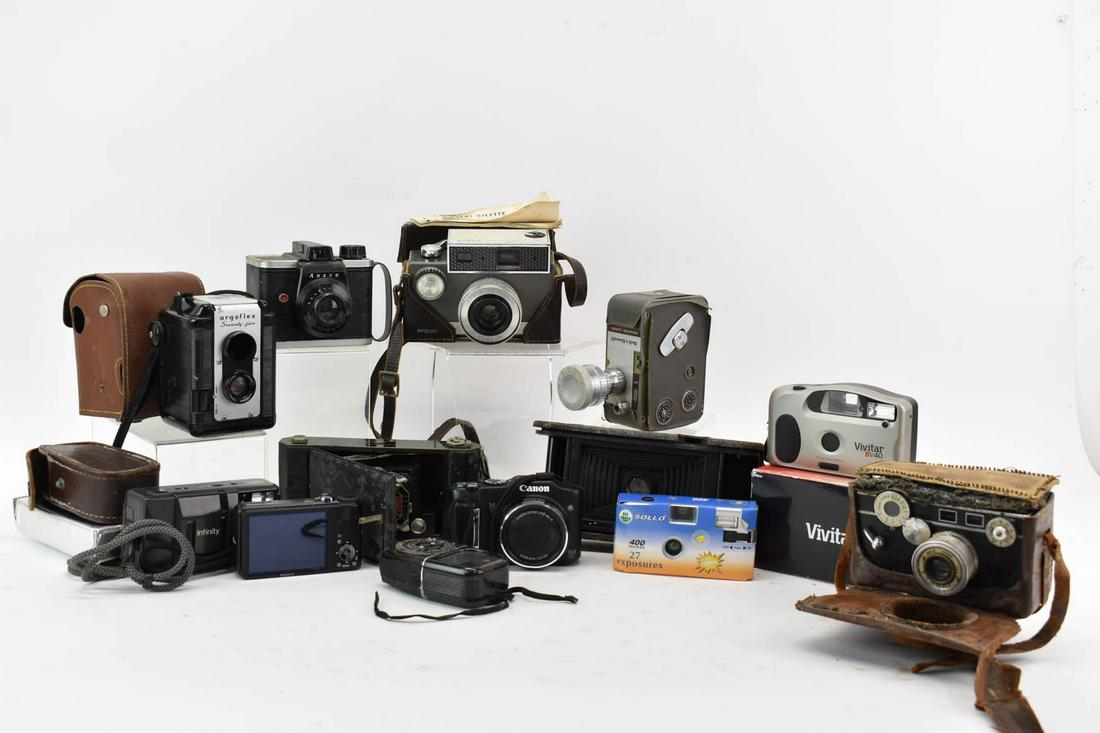 Group of Vintage Cameras (1 of 8)