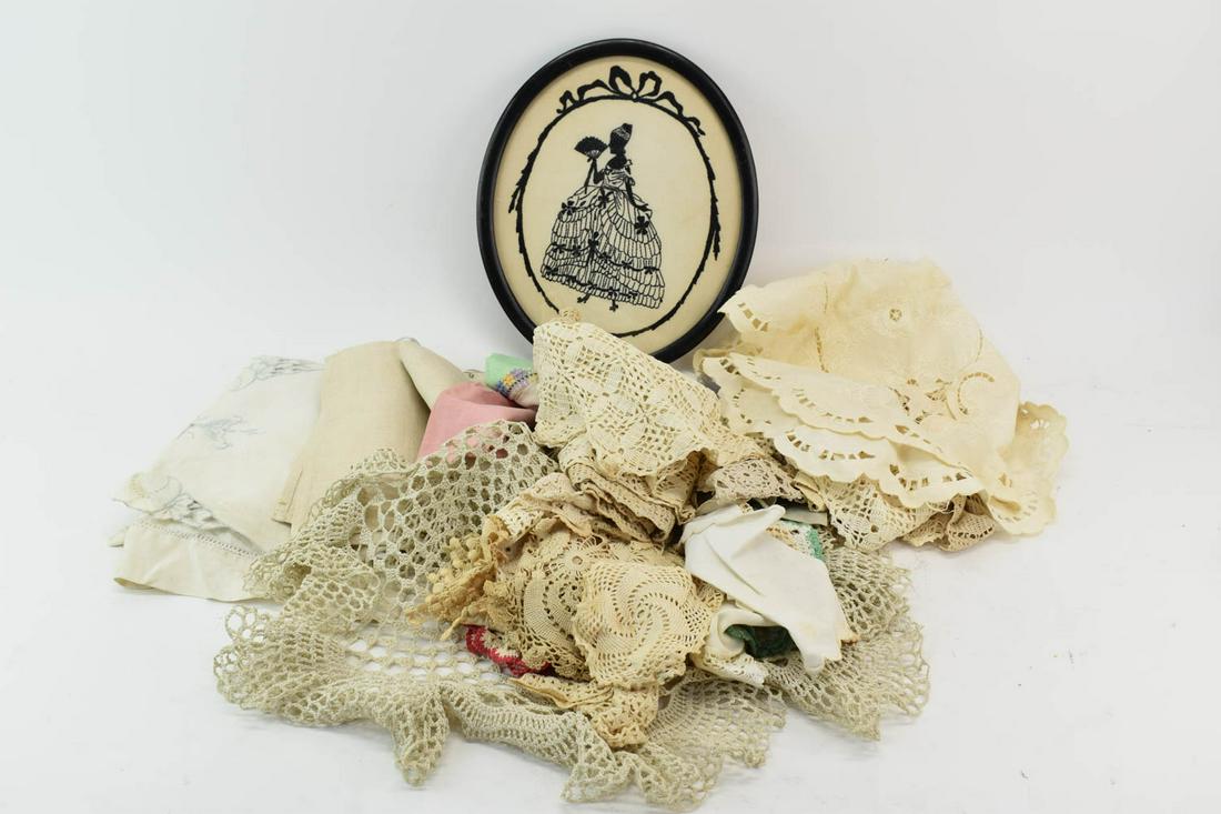 Group of Assorted Table Linens (1 of 7)