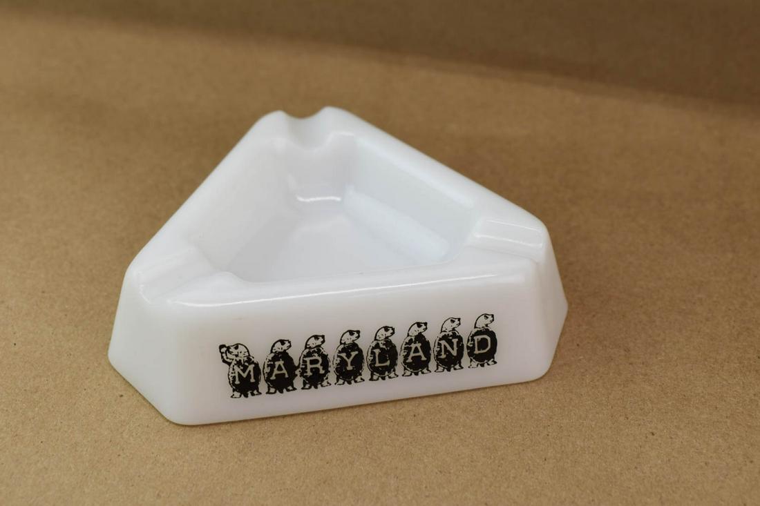 White Milk Glass "Maryland Terrapins" Ashtray: White Milk Glass "Maryland Terrapins" Ashtray, triangular, 4" l each side, used condition.