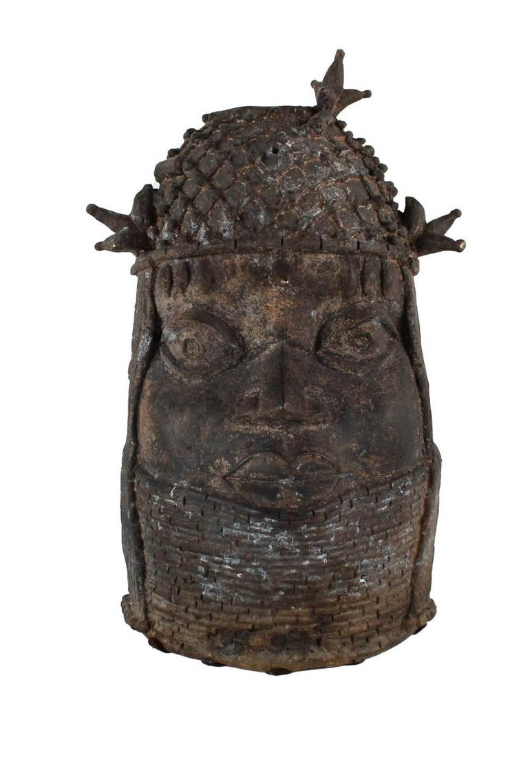 Benin Style Bronze Oba Head (1 of 7)