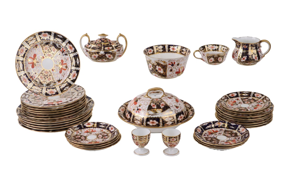 Royal Crown Derby Imari Dinnerware (1 of 8)