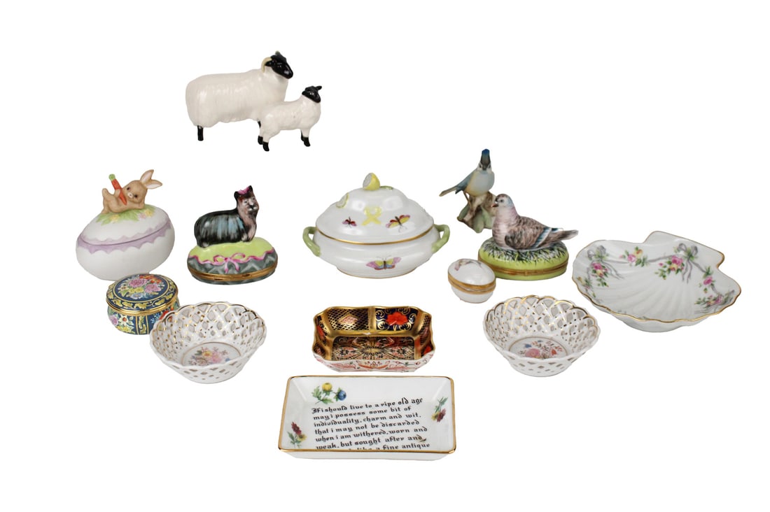 Herend Porcelain Miniature Covered Tureen (1 of 20)