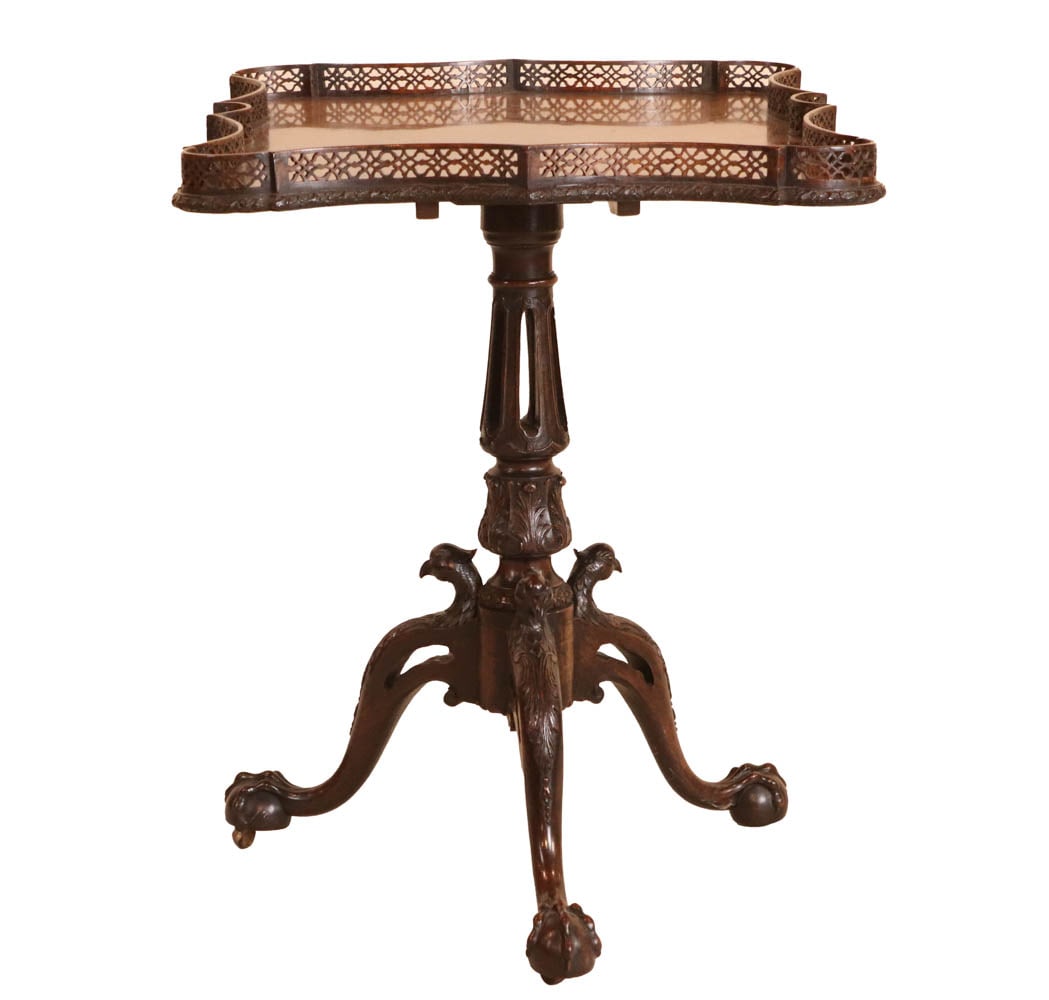 Chippendale Style Carved Mahogany Tilt-Top Table (1 of 11)