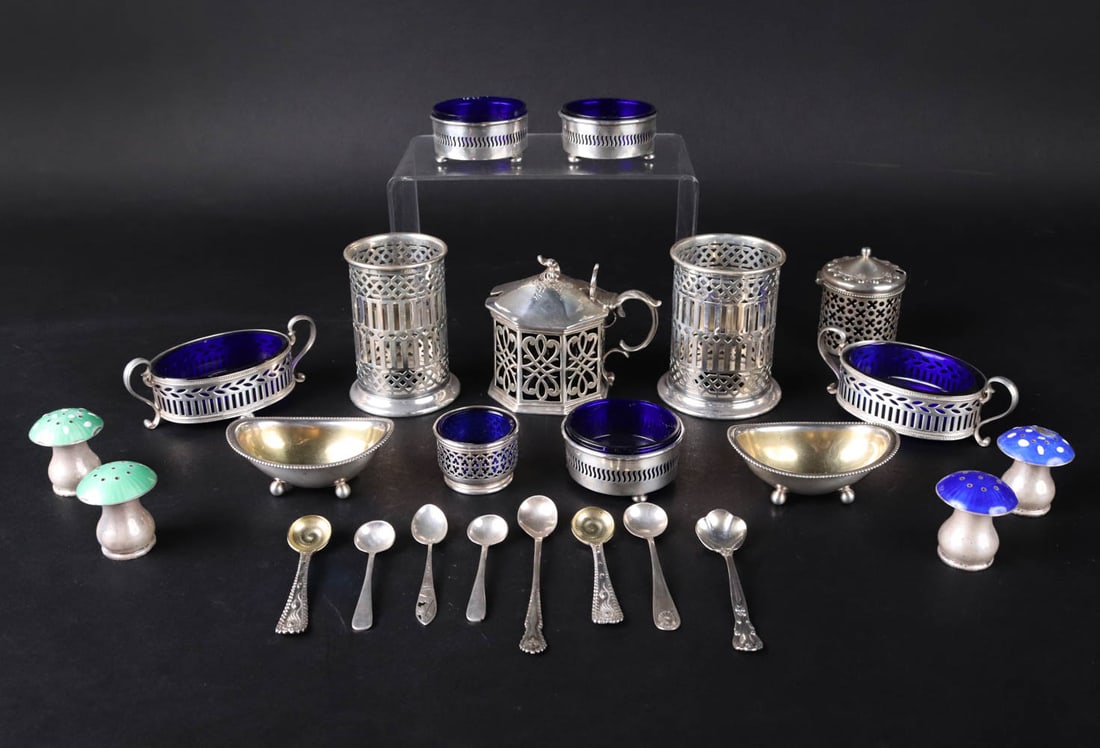 Sterling Silver Master Salts and Spoons (1 of 8)