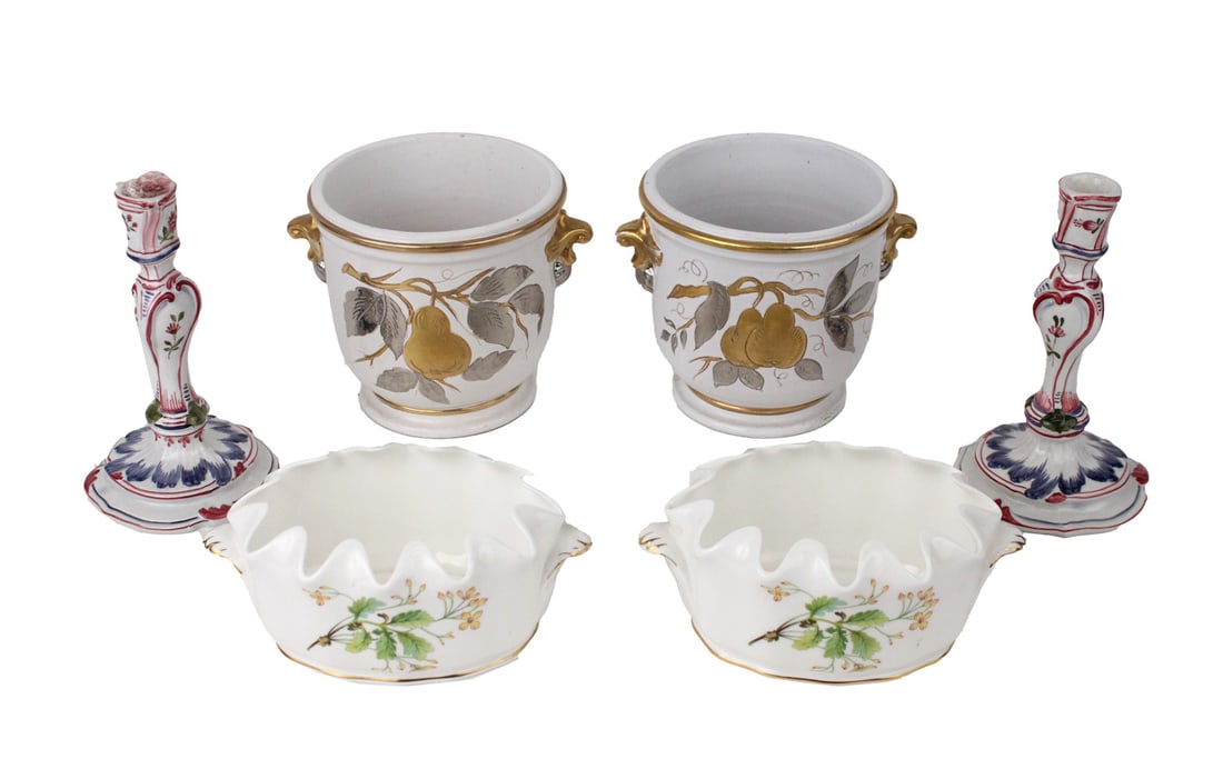 Group of Assorted Porcelain Table Articles (1 of 19)