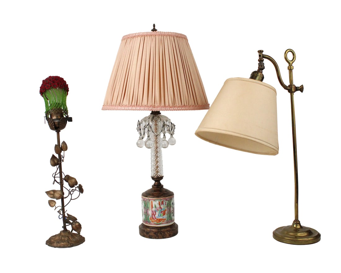 Colorless Glass and Rose Medallion Table Lamp (1 of 19)