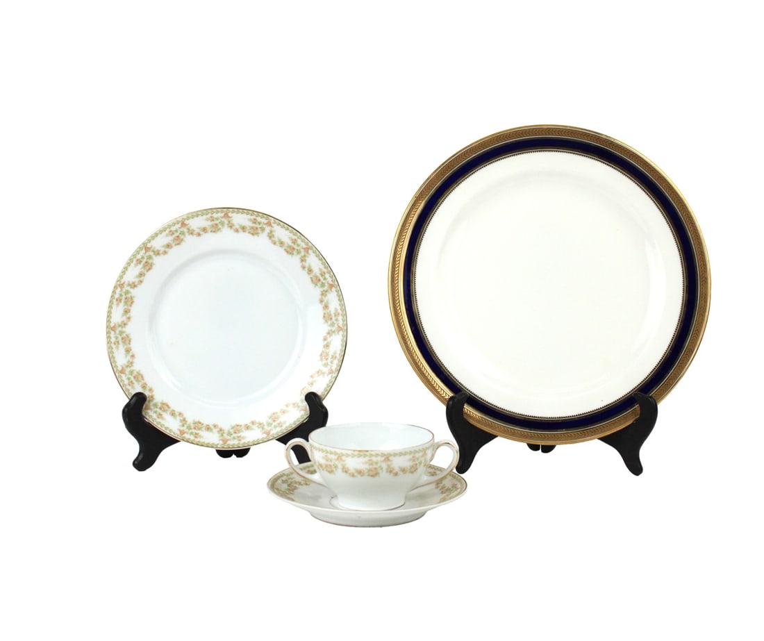 Partial Bavarian Porcelain Dinner Service (1 of 13)