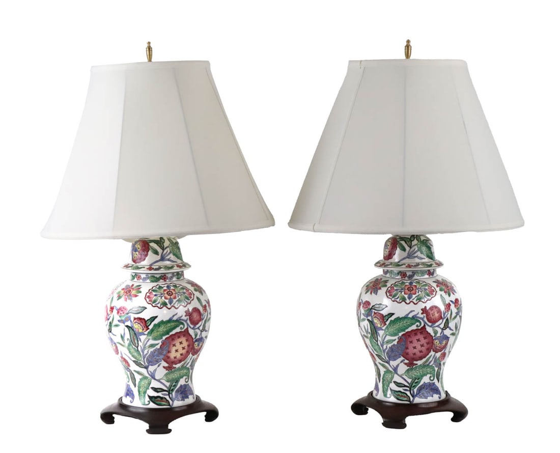 Pair of Floral-Decorated Ginger Jar Table Lamps (1 of 10)