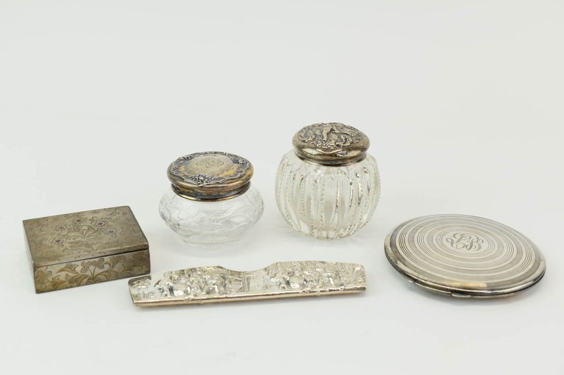 Group of Assorted Silver Vanity Articles (1 of 11)