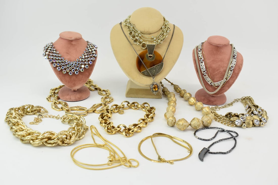 Wonder Gold Tone Bamboo Style Necklace (1 of 10)