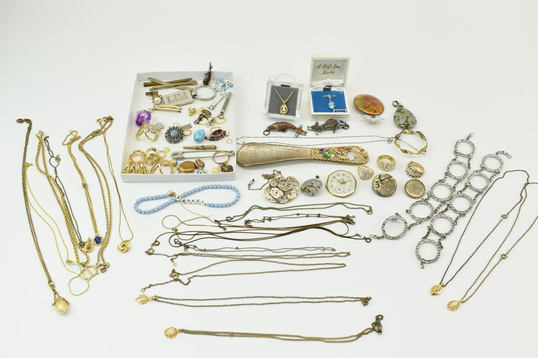 Group of Assorted Costume and Gold Jewelry (1 of 15)