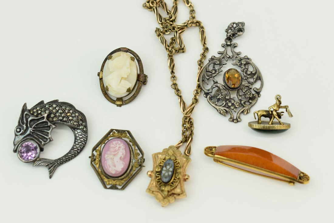 Peruzzi Sterling Silver and Hardstone Pendant (1 of 15)