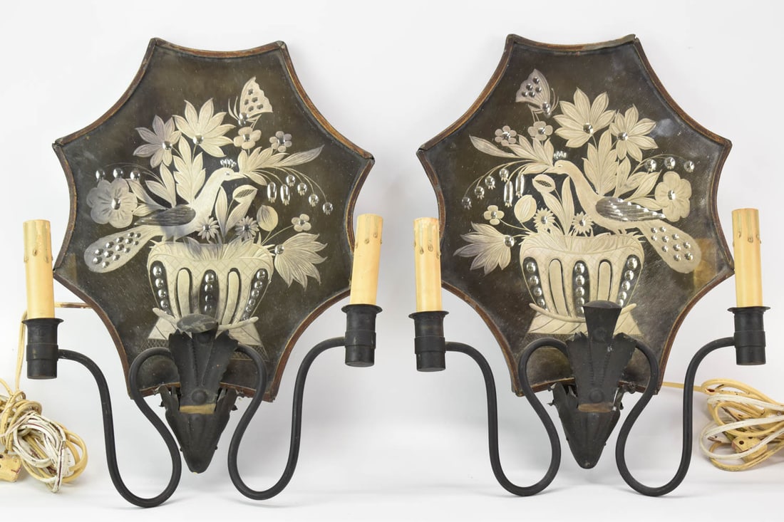 Vintage Pair of Mirrored Back Wall Sconces (1 of 11)
