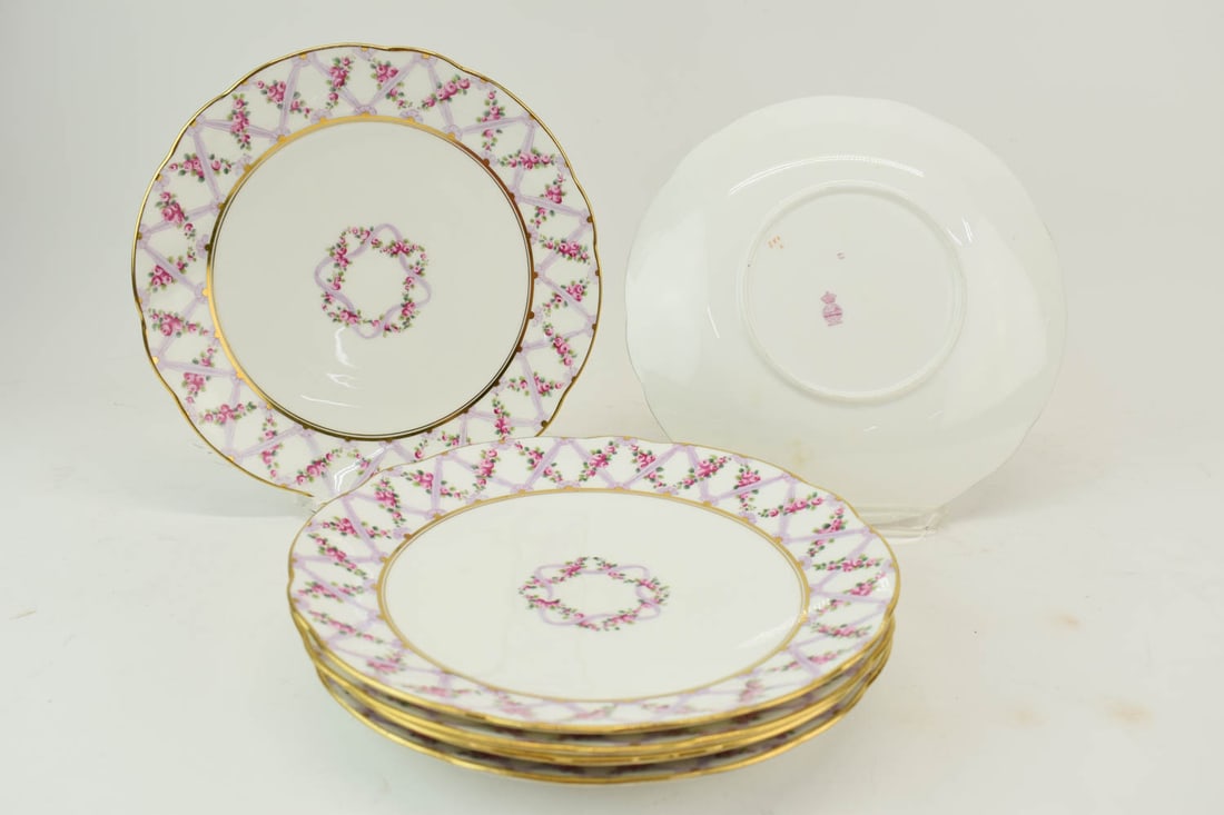 Six Minton Red Floral Plates: Six Minton Red Floral Plates. Used condition. 8-3/4"dia.
