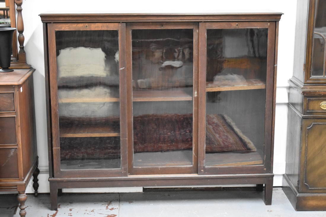 Oak Three Sliding Door Bookcase Cabinet (1 of 9)