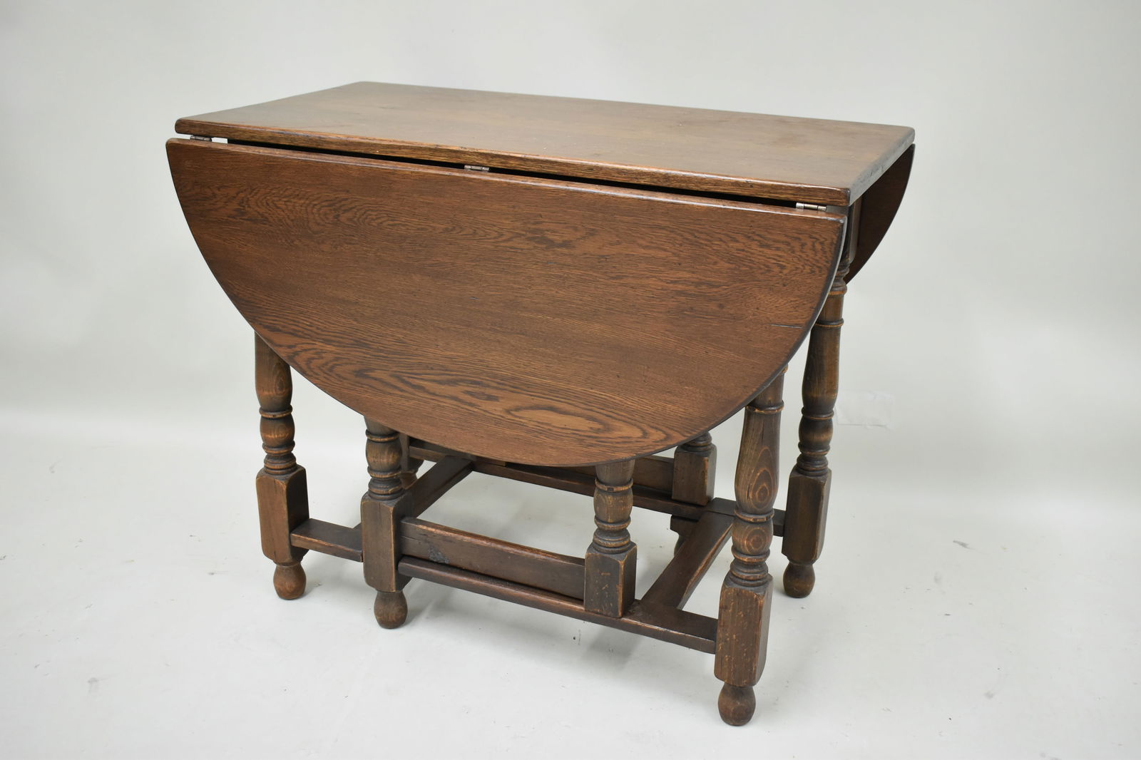 Oak Gateleg Dropleaf Table (1 of 4)