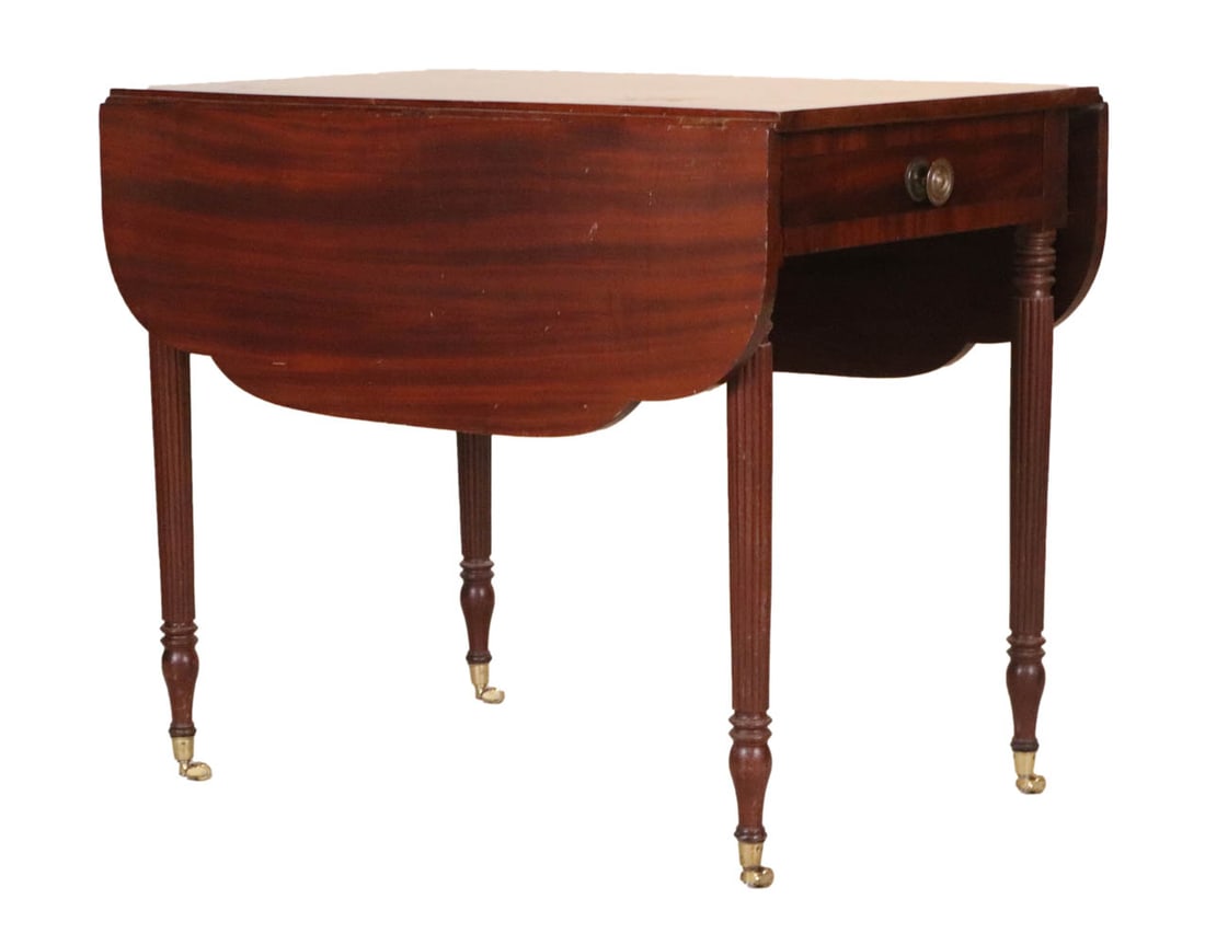 Federal Mahogany Pembroke Table (1 of 5)