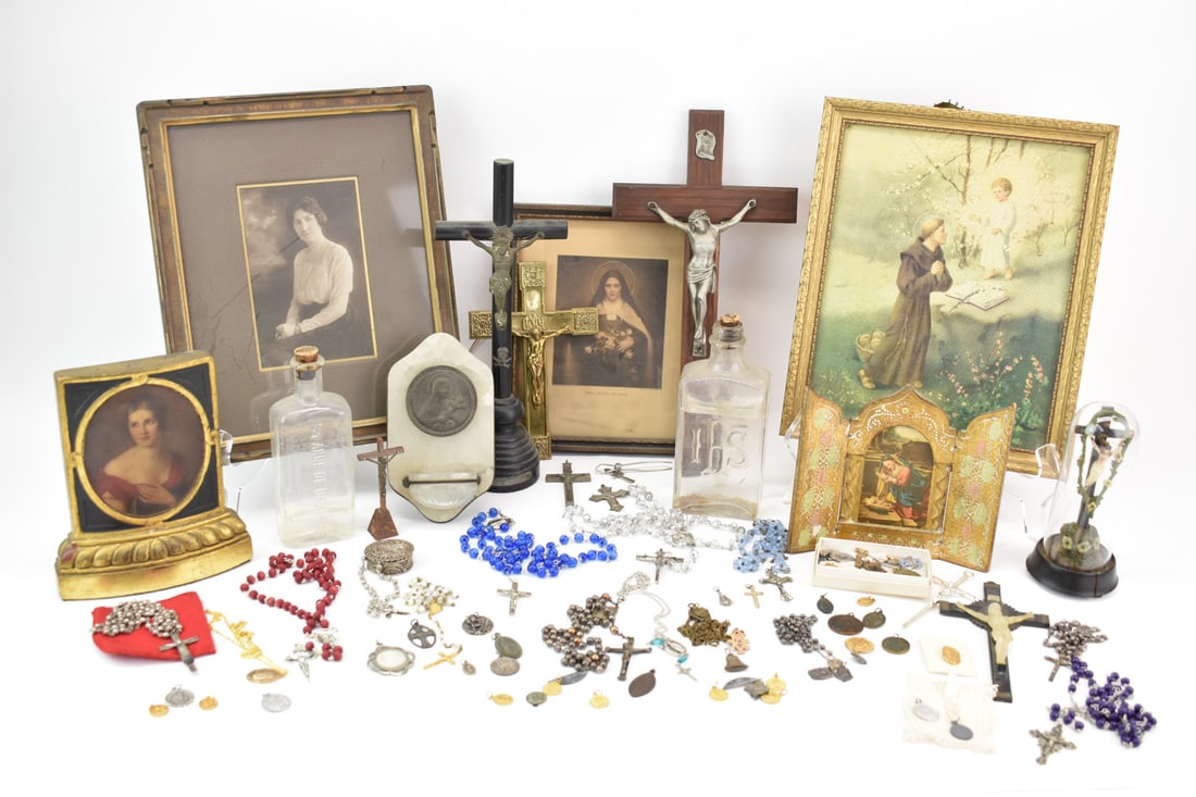 Collection Crucifixes, Rosaries, Religious Medals (1 of 20)