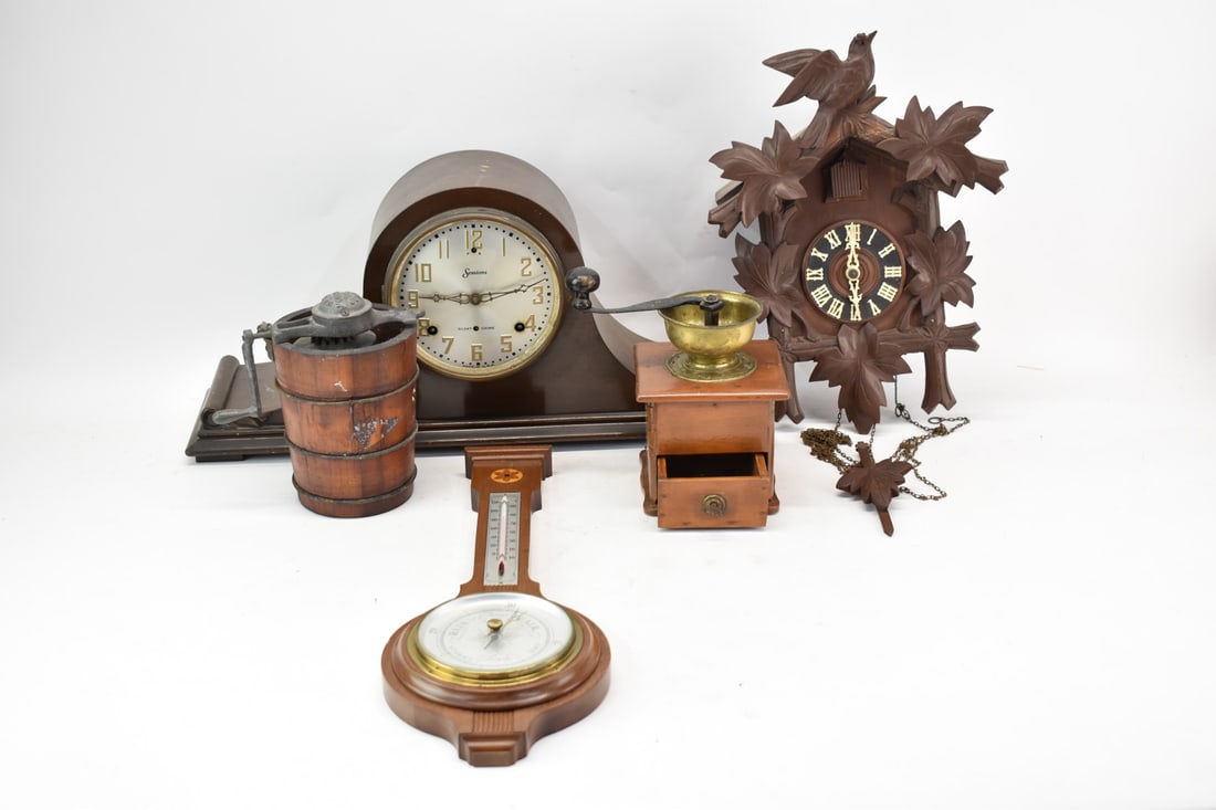 Sessions Dome Top Mantle Clock (1 of 7)