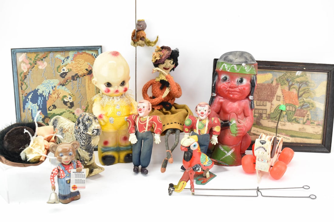 Group of Assorted Toys and Figurals (1 of 19)