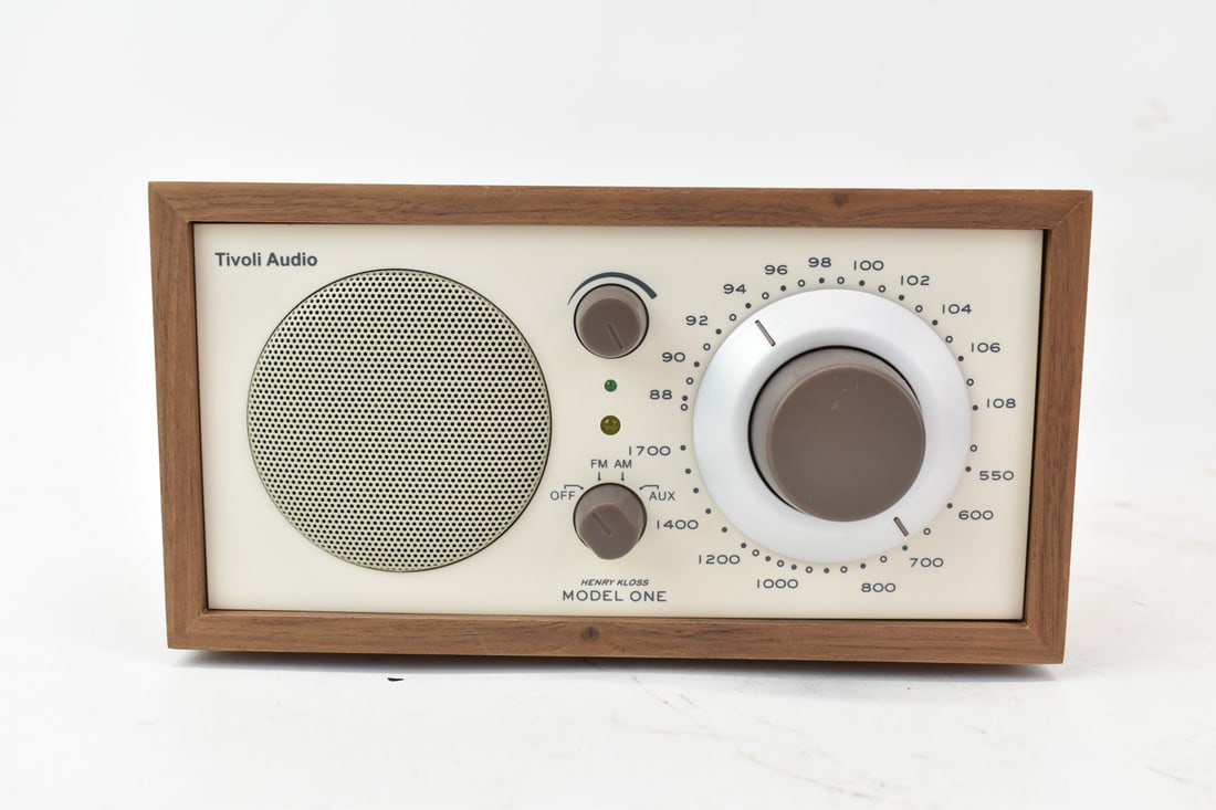 Vintage Tivoli Audio Radio (1 of 6)