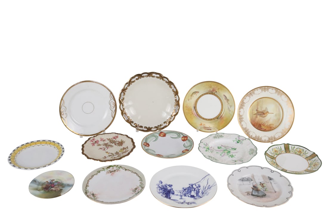 Thirteen Assorted Porcelain Plates (1 of 16)