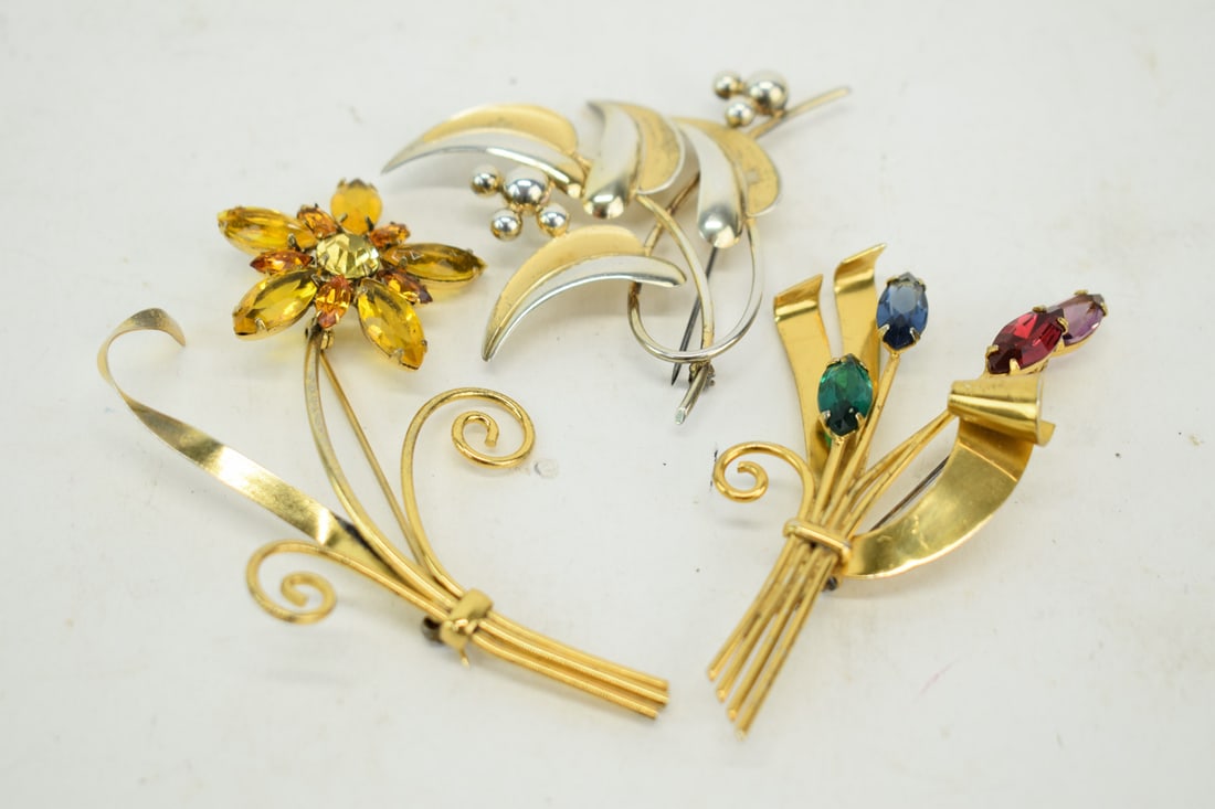 Two Vintage Coro Sterling Silver Floral Brooches (1 of 9)