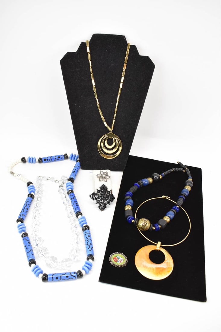 Group Costume Jewelry with MONET, TRIFARI, RUBY Z (1 of 20)