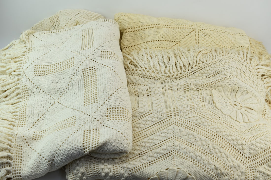 Pair of Antique Crochet Bed Spreads: Pair of Antique Crochet Bed Spreads each having Domino design 88 1/2" long x 71" wide not including fringe. Together with box design Bed Spreads 92" x 89" not including fringe, pinwheel design Bed Spr