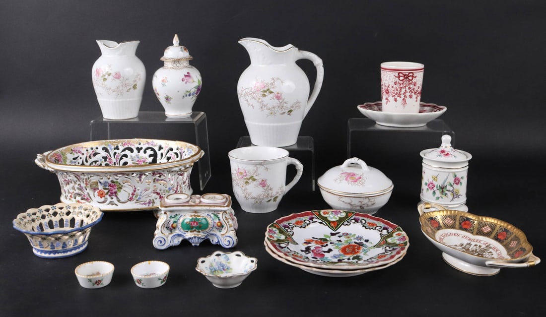 Group of Assorted Porcelain Table Articles (1 of 16)