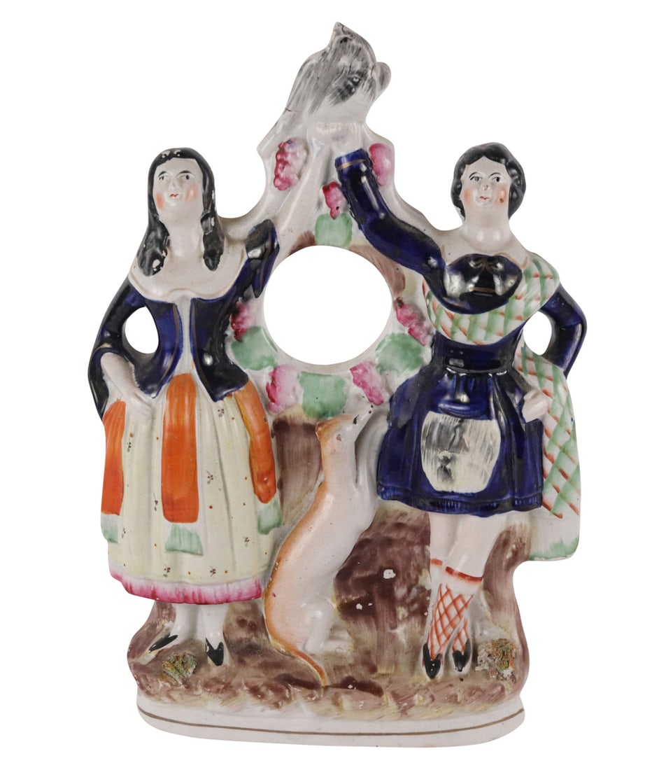 Staffordshire Porcelain Figure of Scottish Couple (1 of 9)