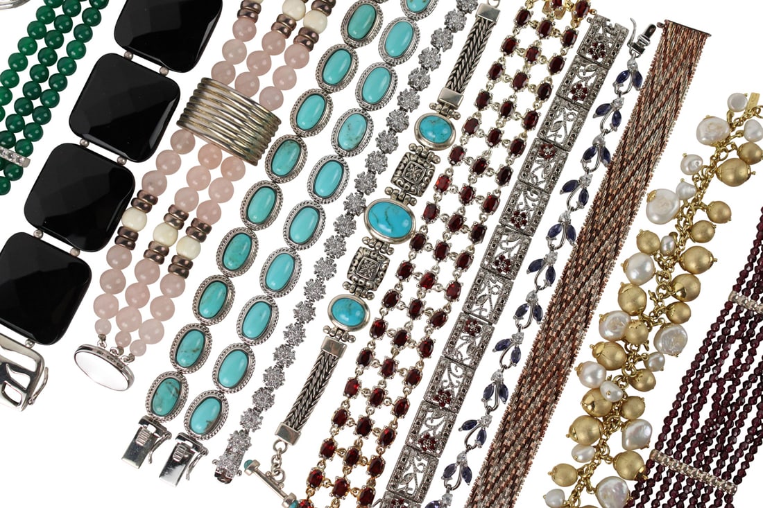 Eighteen Fashion Bracelets (1 of 16)