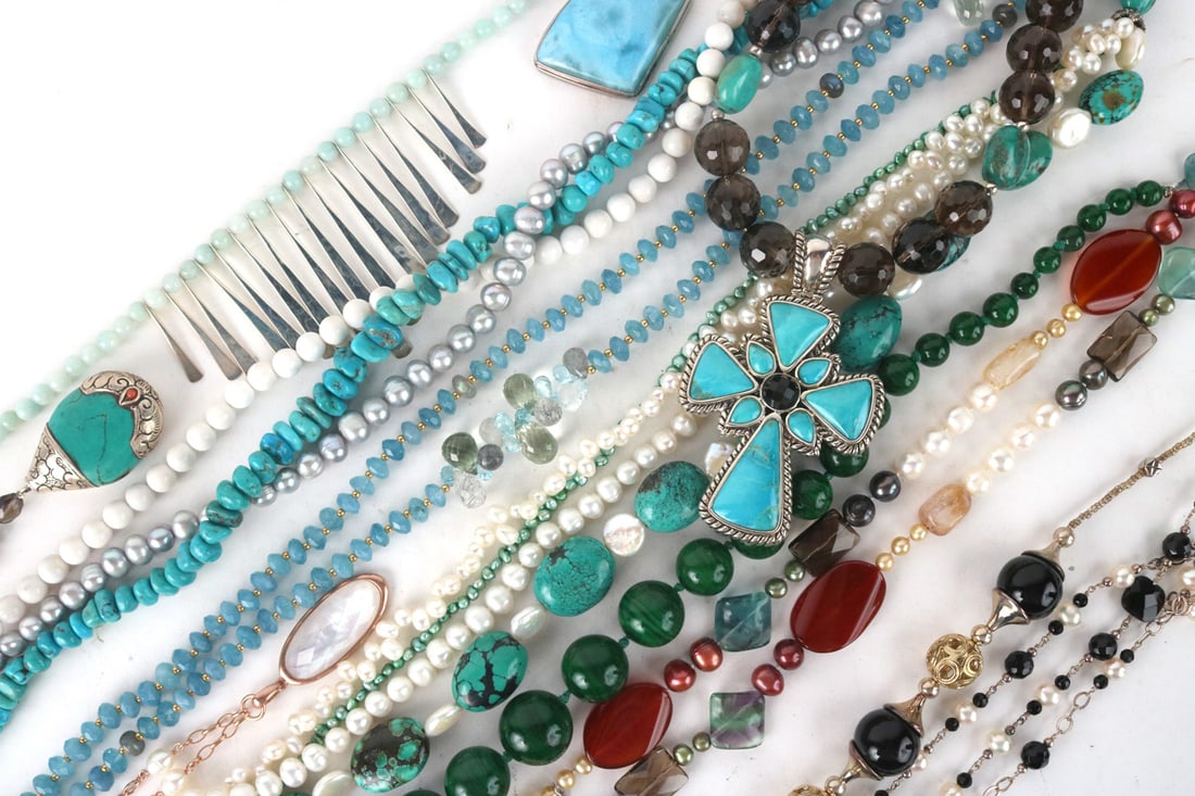 Twelve Resort Wear Colorful Beaded Necklaces (1 of 15)